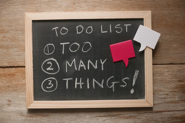 "too many thing" to do on chalkboard how poor time management makes people feel